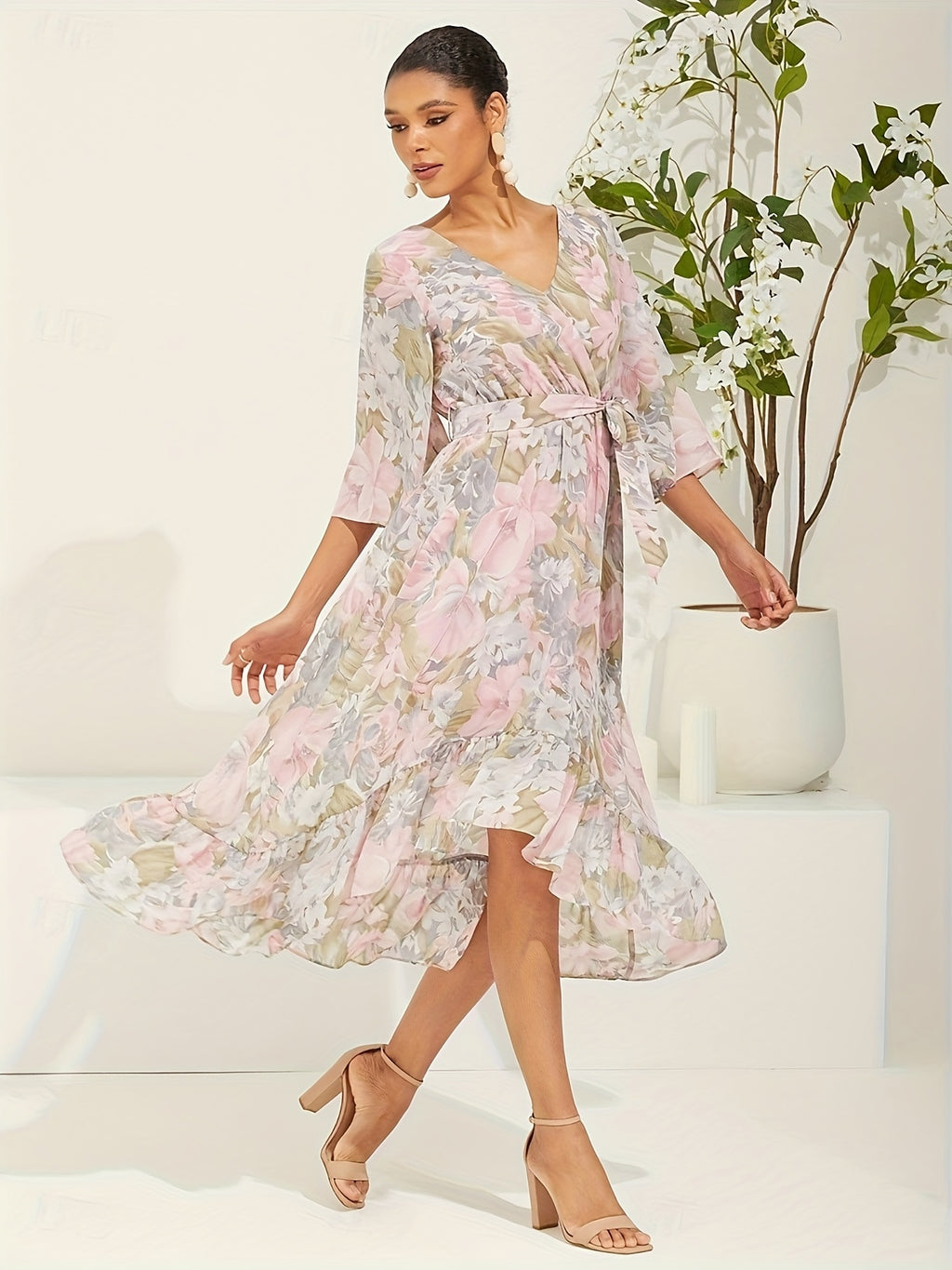 Ladies' V-Neck Floral Chiffon Long Dress with Flowing Sleeves, Elegant And Stylish for Weddings And Vacations (Includes Belt) LL425