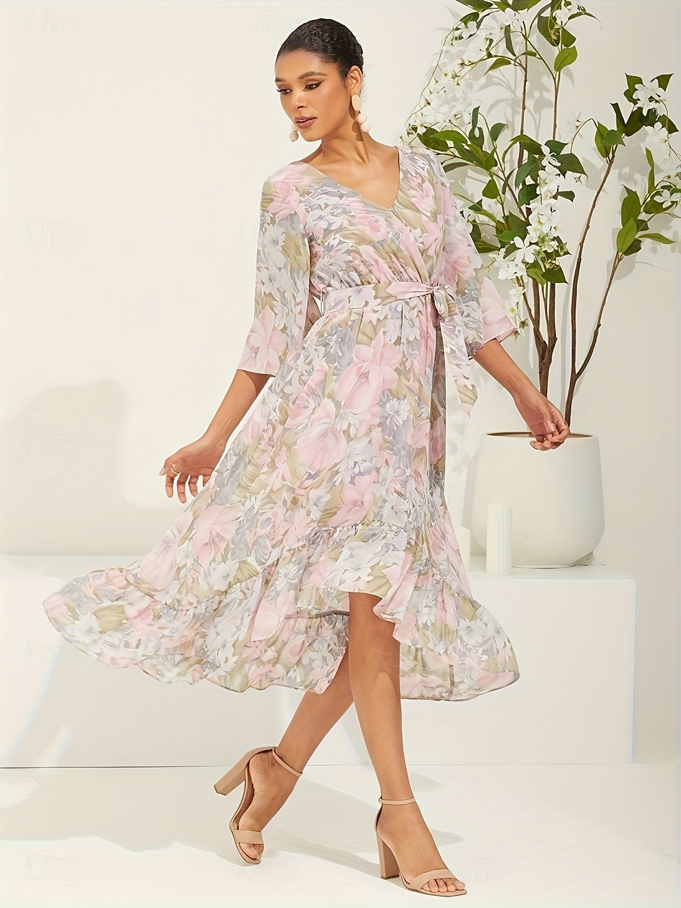 Ladies' V-Neck Floral Chiffon Long Dress with Flowing Sleeves, Elegant And Stylish for Weddings And Vacations (Includes Belt) LL425