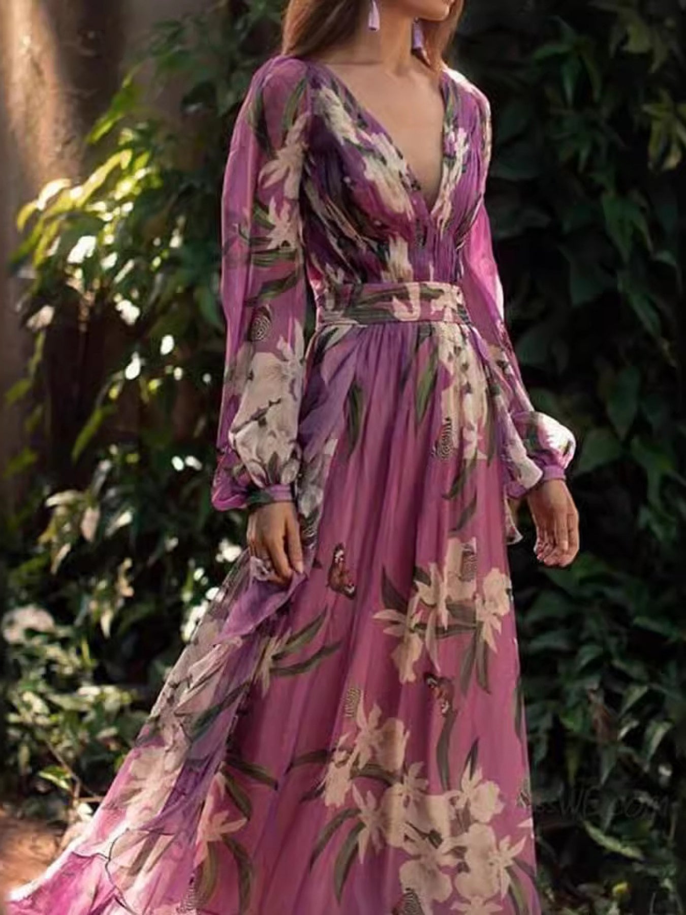 Elegant Printed V-Neck Long Sleeve Swing Dress