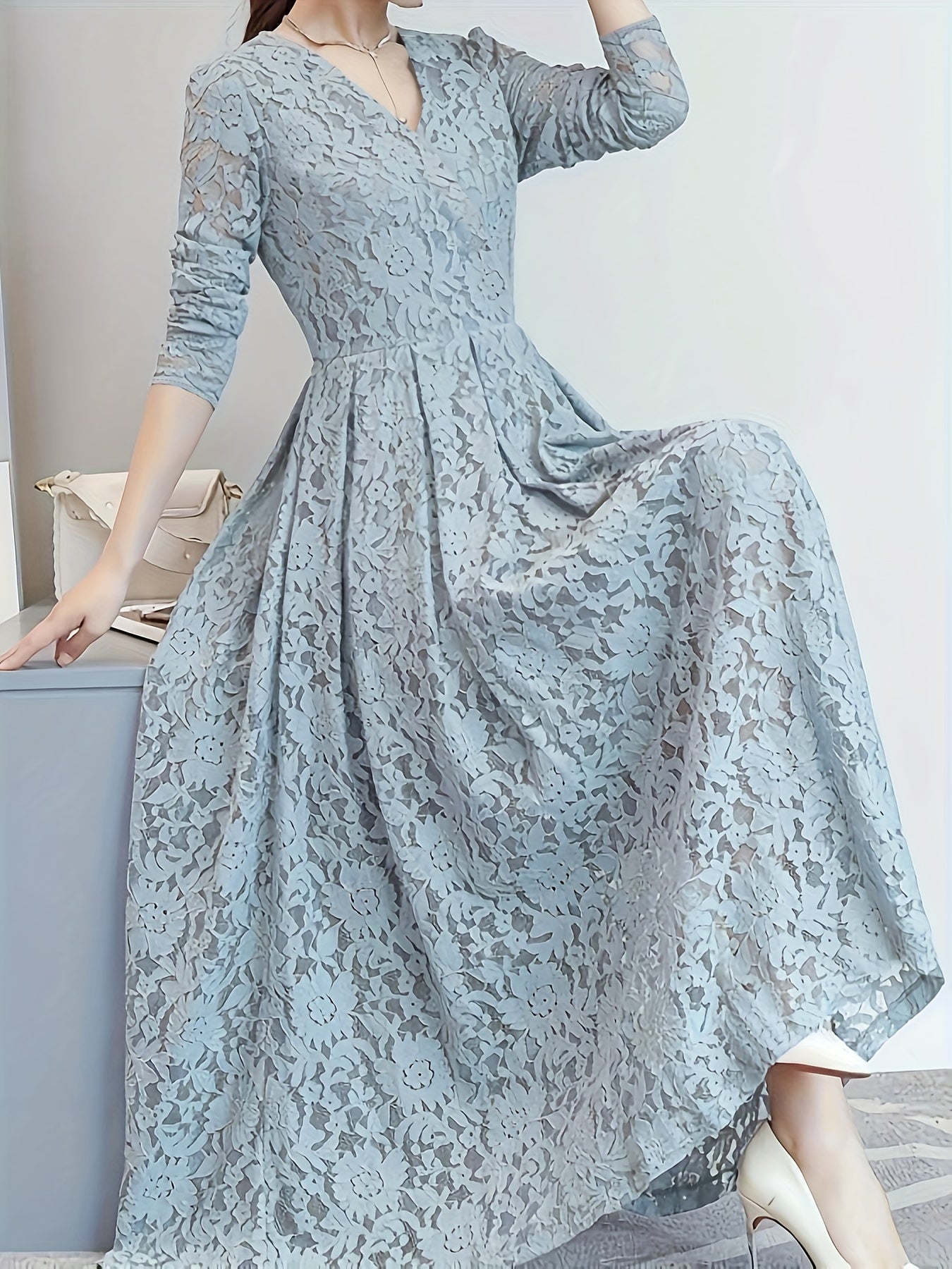 Women's Elegant Lace Panel V-Neck Dress with Zipper Back, Slim-Fit Bodice & Flowy Skirt - Machine Washable Solid Color All-Season Versatile for Casual to Formal Occasions, Occasion Wear, Easycare Material
